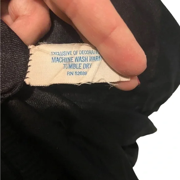 Vintage black double side slit lace bottom half slip. - Picture 4 of 4